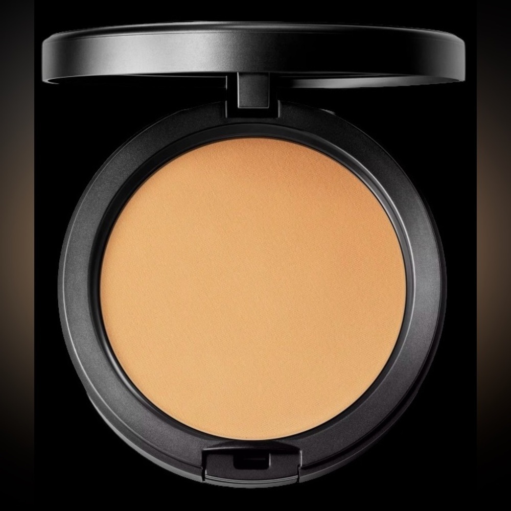 NEW MAC FULL COVERAGE POWDER FOUNDATION IN SHADE NC 42 - Picture 2 of 10